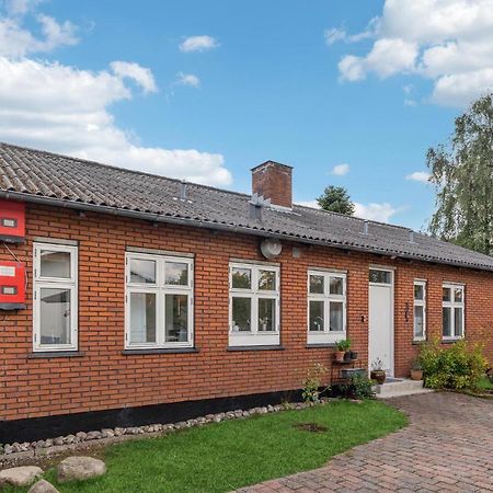 Cozy Home In Borkop With Kitchen Buitenkant foto